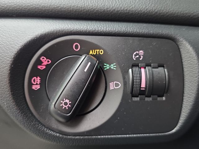 Q3 1.4 TFSI DSG*LED*