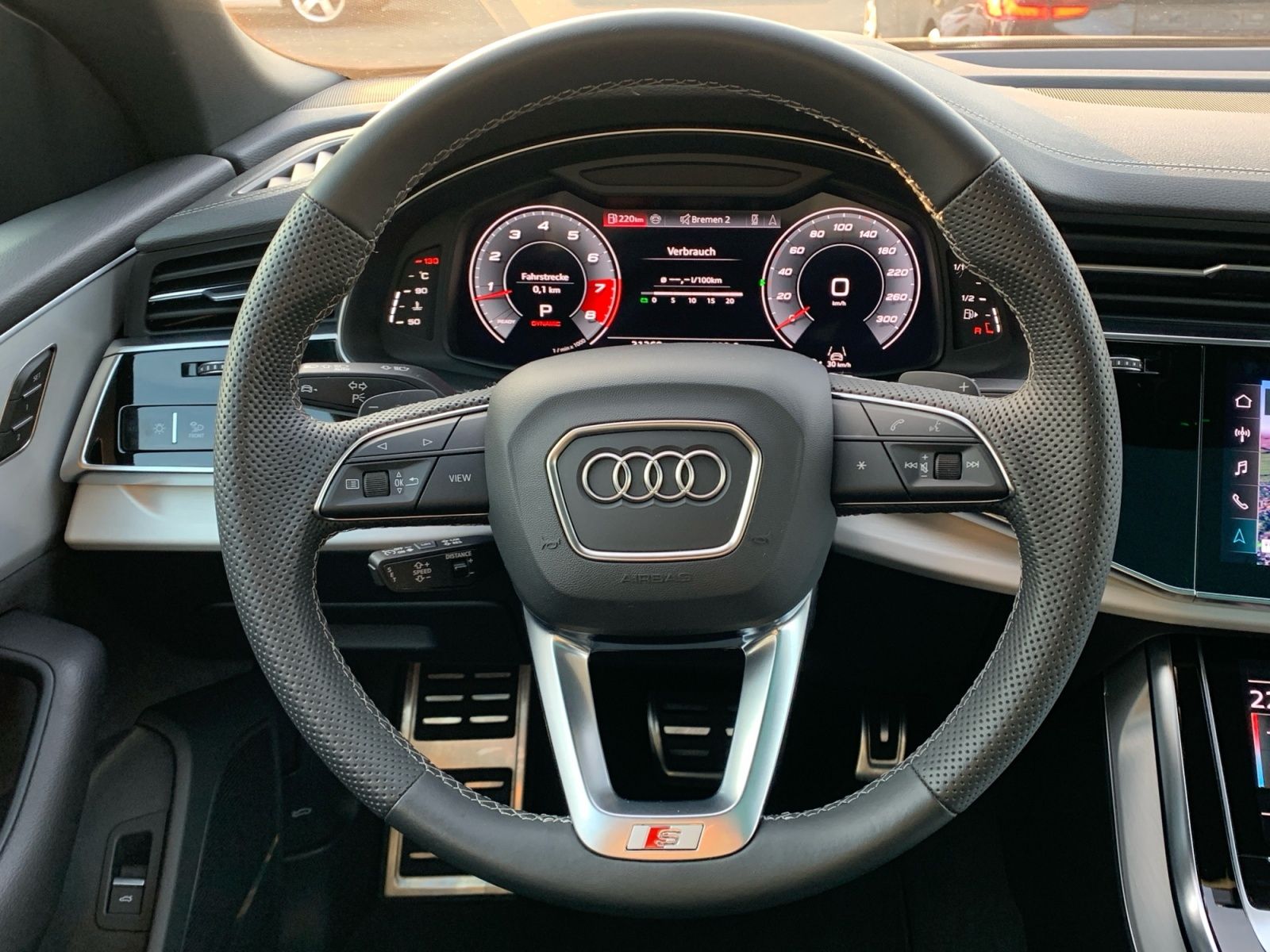 Audi SQ8 - Bild 16