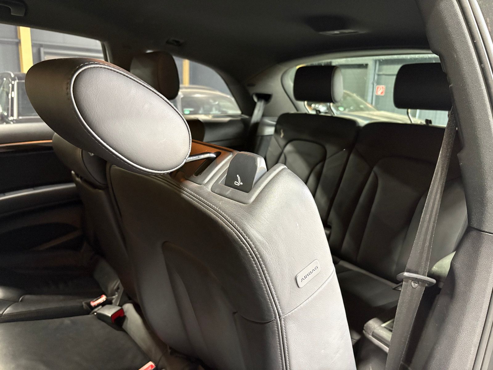 Fahrzeugabbildung Audi Q7 3.0 TDI quattro/S-LINE/MEMORY/XENON/7-SITZ/V6