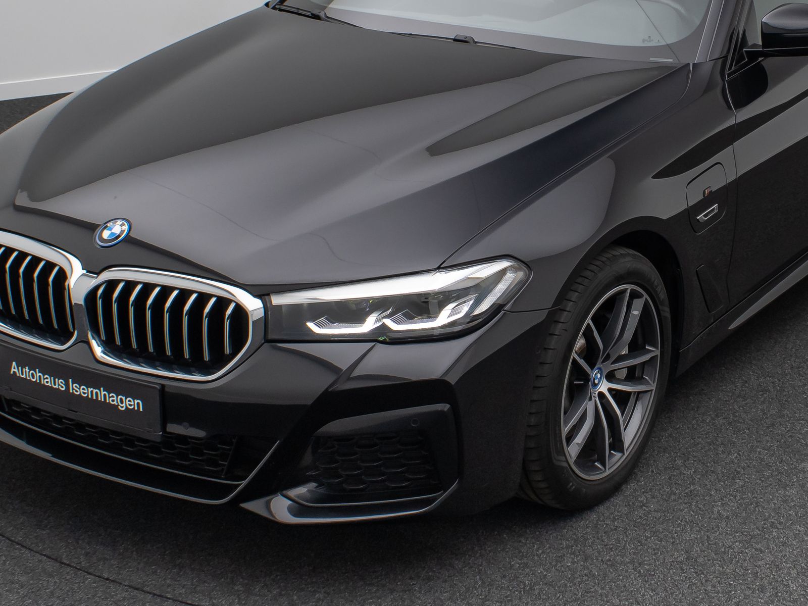 Fahrzeugabbildung BMW 520e M Sport DAB Kamera Alarm Leder Panorama 18"