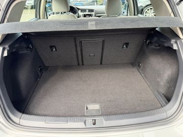 Volkswagen Golf - 12