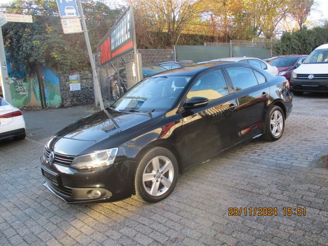 Volkswagen Jetta VI Comfortline