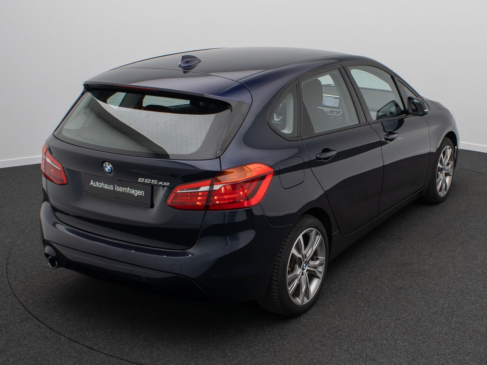 Fahrzeugabbildung BMW 225 Active Tourer iPerf ACC Kamera HUD DAB 18"