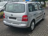 Volkswagen Touran 1.6 FSI Trendline /TÜV NEU/ 7 Sitze - Volkswagen Touran: Fsi