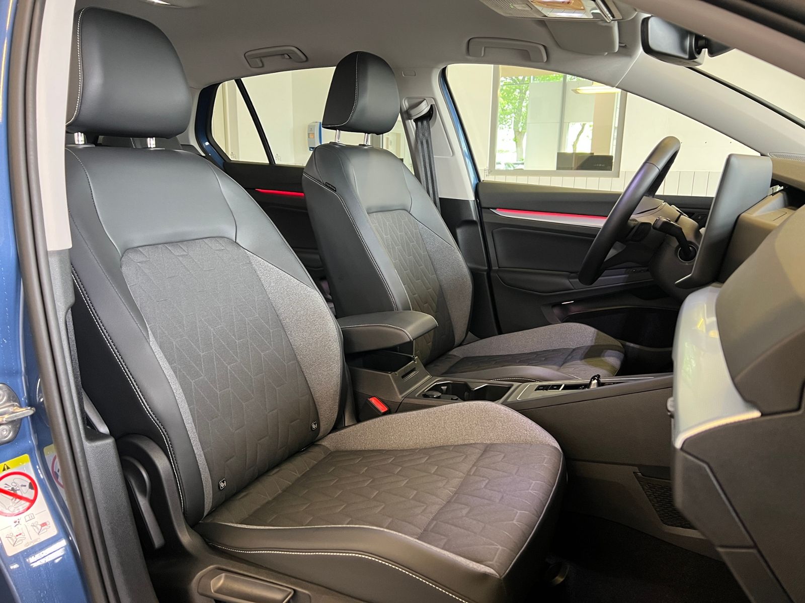 Fahrzeugabbildung Volkswagen Golf VIII GOAL 2.0 TDI DSG *AHK,LED,ACC,Navi,Kam