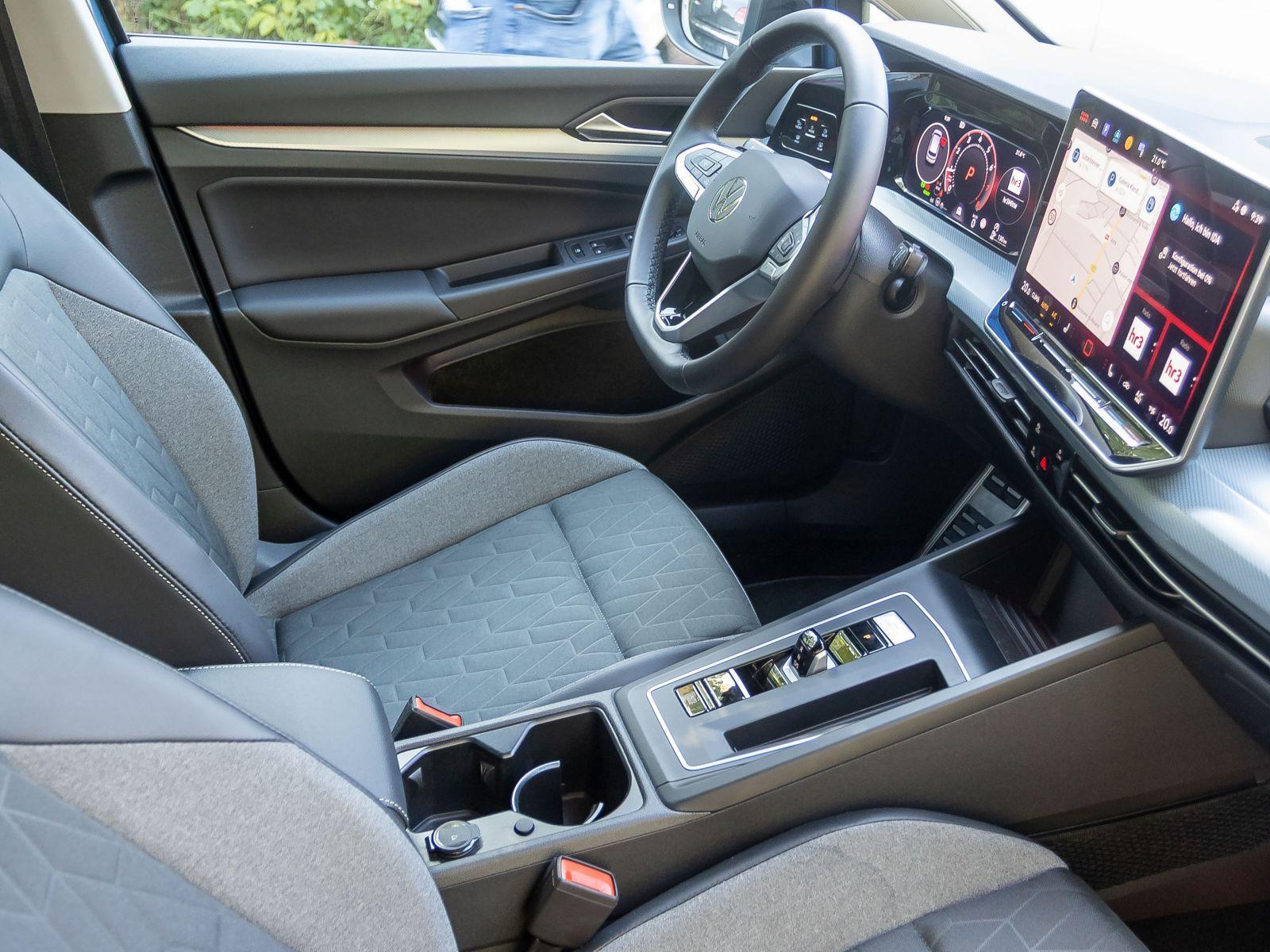 Volkswagen Golf VIII Goal 1.5 eTSI DSG Navi Matrix ACC AHK, миниатюра 24