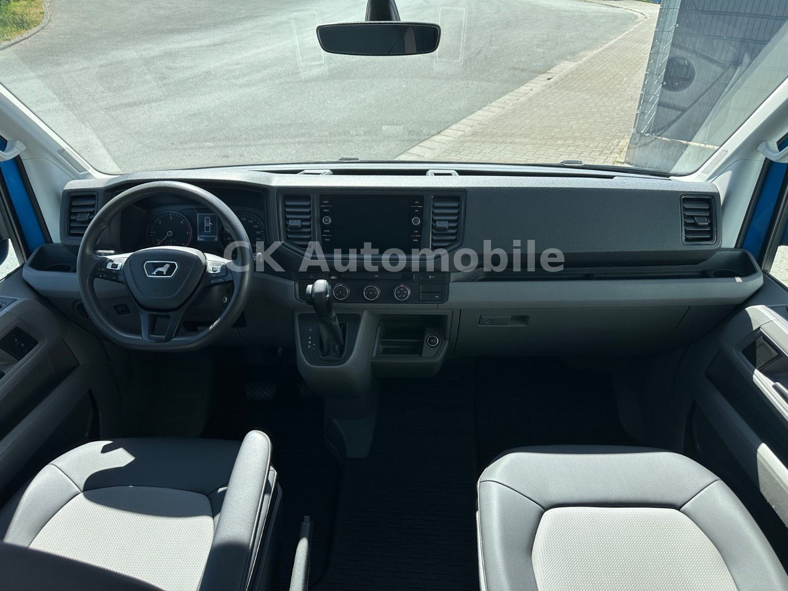 Fahrzeugabbildung MAN TGE 3.180 DoKa Pritsche/Plane 4X4/6 Sitze/AHK