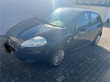Fiat Punto (2008) mit Winter- und Sommerreifen