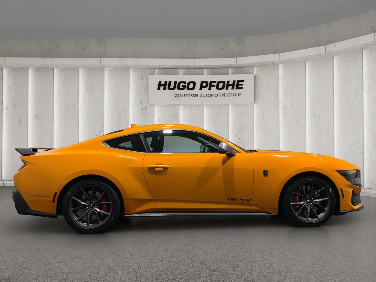 Ford Mustang Dark Horse Fastback V8 5.0 l Ti-VCT V8