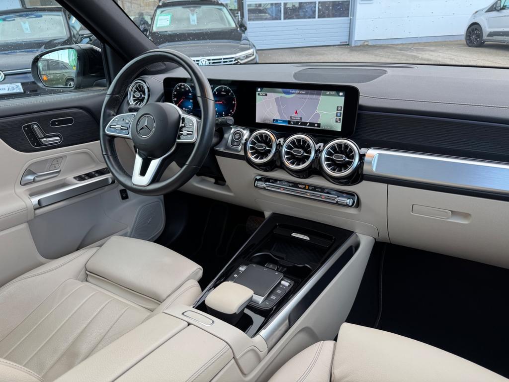 Mercedes-Benz GLB 180