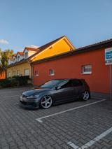 Volkswagen Golf 2.0 TSI GTI DSG Vollausstattung - mit Benzin-Antrieb: Luftfederung, Limousine, mit Klimaautomatik