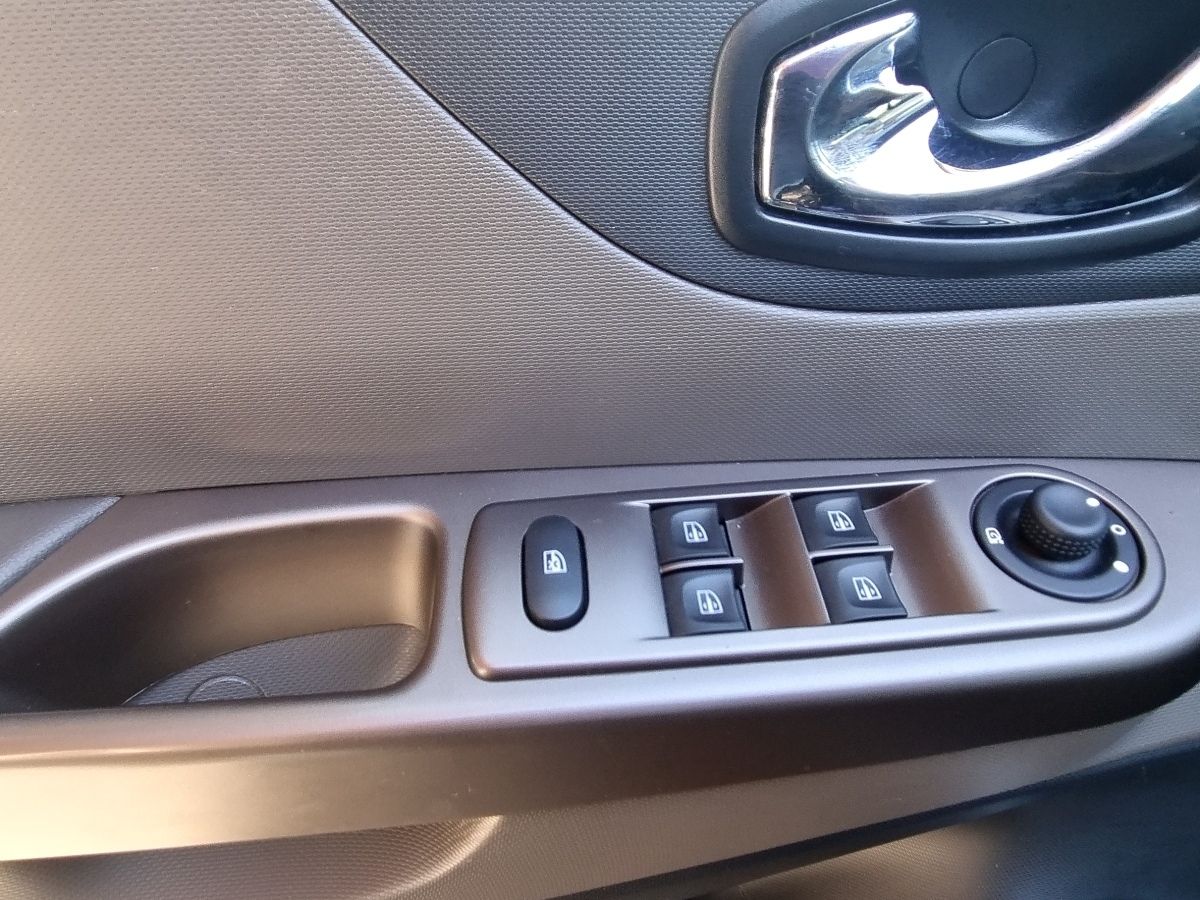 Fahrzeugabbildung Renault Captur Elysee ENERGY dCi 110