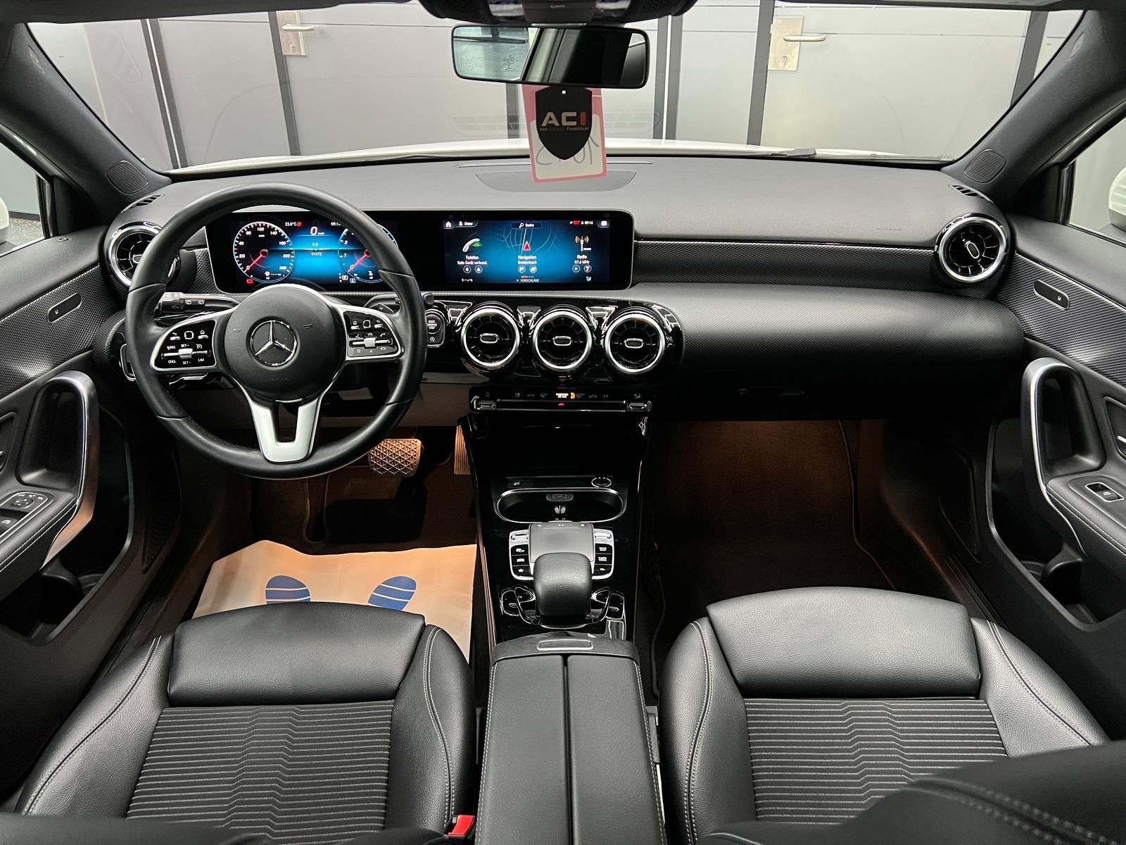 Mercedes-Benz A 250 4Matic Progressive AHK, LED, Premium Paket