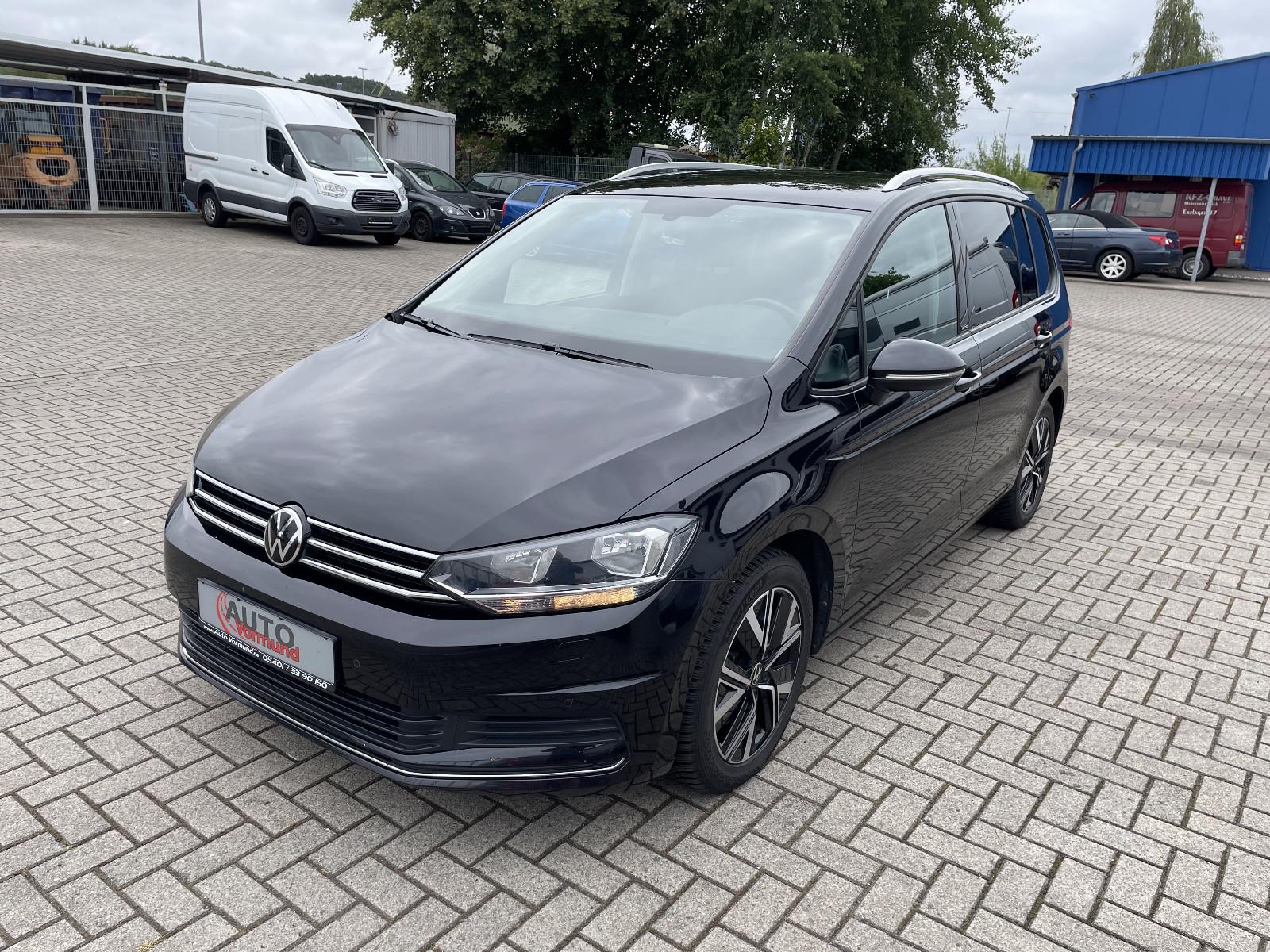 Volkswagen Touran United DSG AHK Carplay DAB