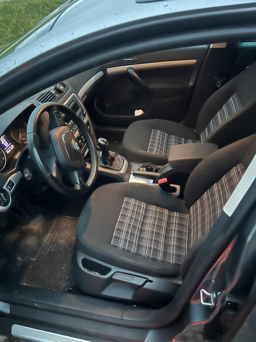 Skoda Octavia 2012 — photo 5