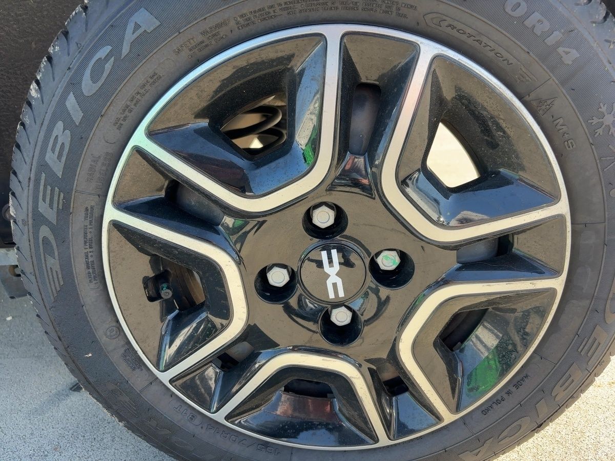 Fahrzeugabbildung Dacia Spring Essential 45 Klima Bluetooth