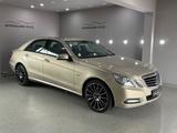Mercedes-Benz E 350 Lim. E 350 BlueEfficiency 4Matic SPUR*TOTW - Mercedes-Benz E 350 aus 2011: 4matic