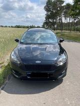 Ford Focus 1,5 EcoBoost 110kW ST-Line Black Turni... - Ford Focus: ST Line Black
