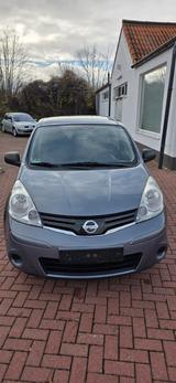 Nissan Note 1.4 - graue Nissan Note