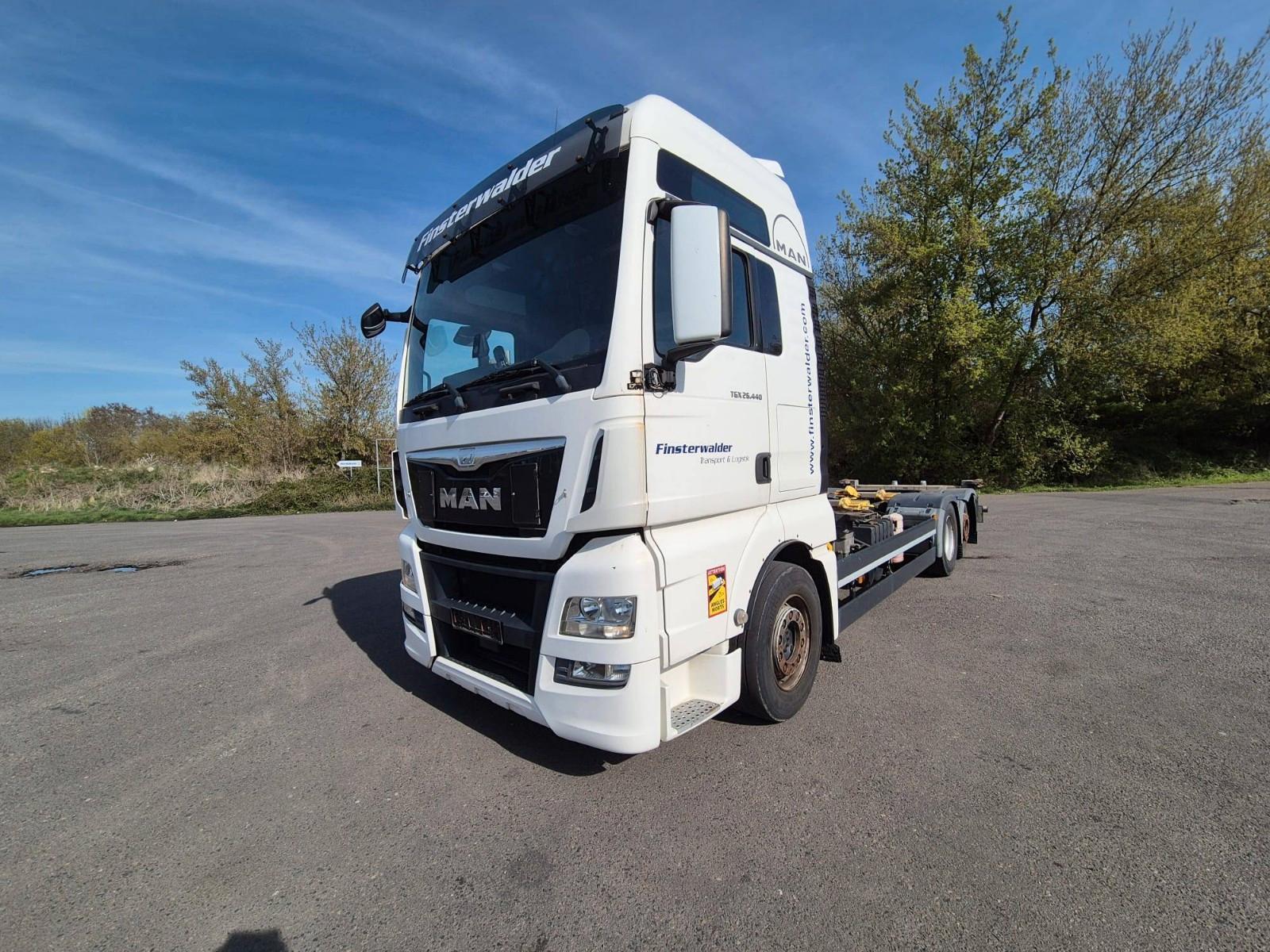 MAN TGX 26.XXX FG /   6x2   LLW