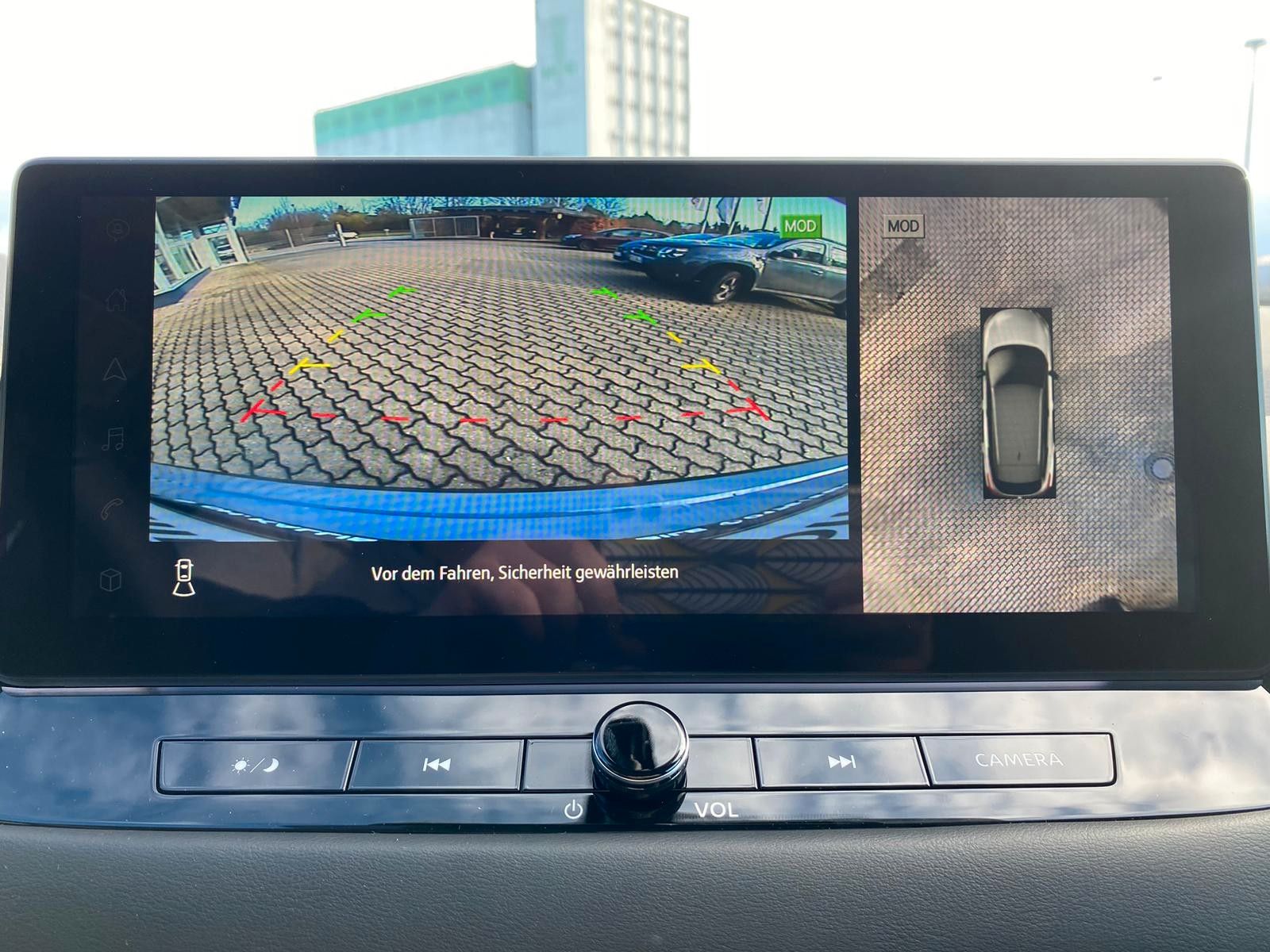 Fahrzeugabbildung Nissan Qashqai 1.3 AT N-Connecta 12,3"NAVI+elHECKKLAPPE