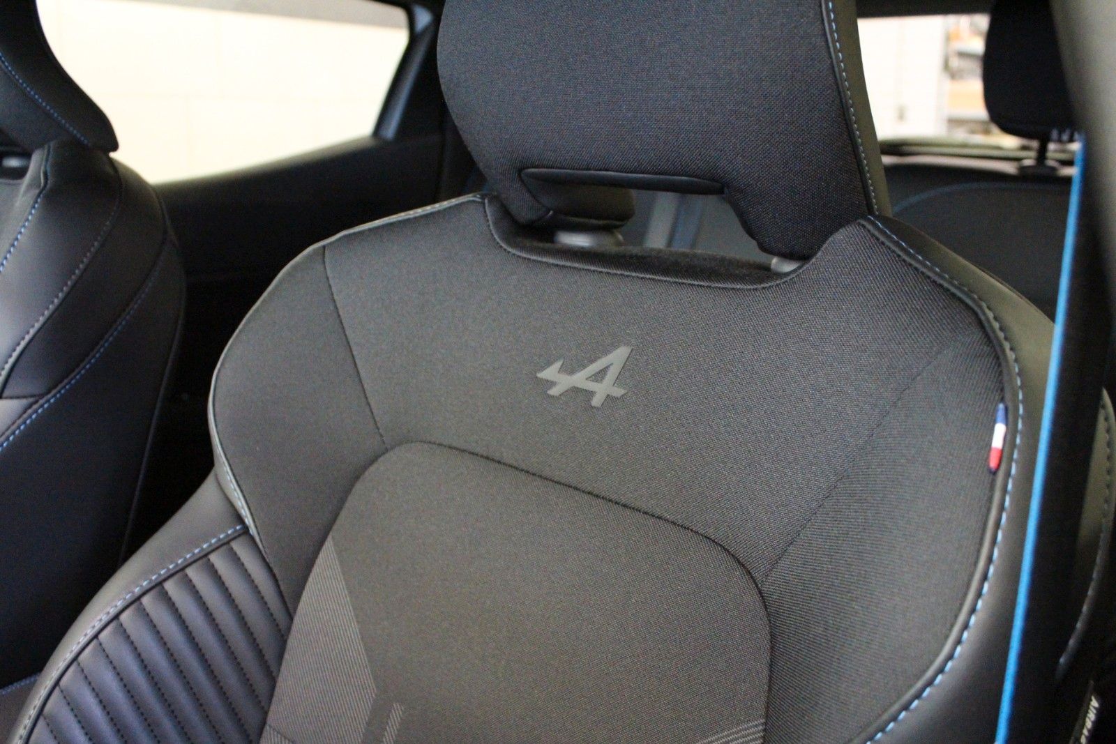 Fahrzeugabbildung Renault Clio E-Tech Full Hybrid 145 Esprit Alpine