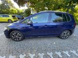 Volkswagen Golf Sportsvan 1.6 TDI SCR DSG IQ.DRIVE IQ.DRIVE - VW Golf Sportsvan Gebrauchtwagen in Düsseldorf