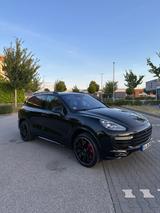 Porsche Cayenne Turbo Approved 11/25