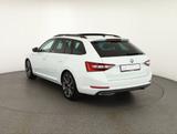 Skoda Superb Combi 1.8 TSI DSG Sportline Navi Pano DCC - Skoda Superb in Berlin