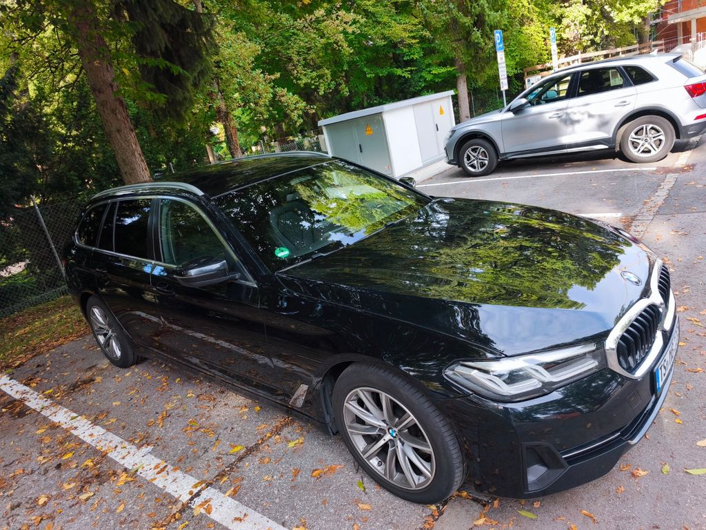 Image of BMW 530