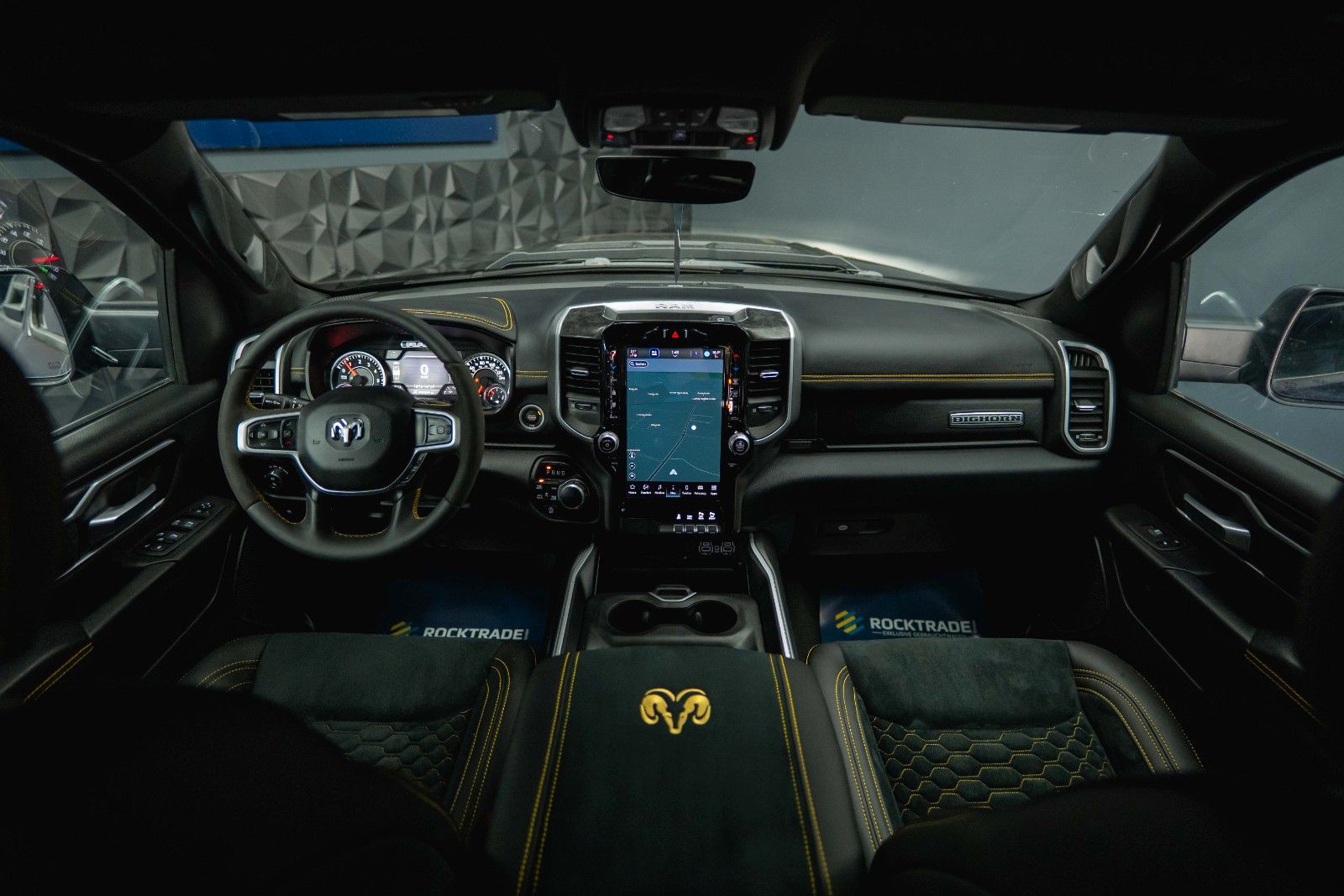 Fahrzeugabbildung Dodge RAM 5.7 V8 GOLD EDITION OFFROAD 4x4 UNFALLFREI