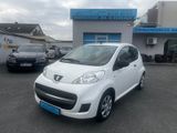 Peugeot 107 Ideales Stadt oder Anfänger Fahrzeug Top Top - Peugeot 107: Weiß