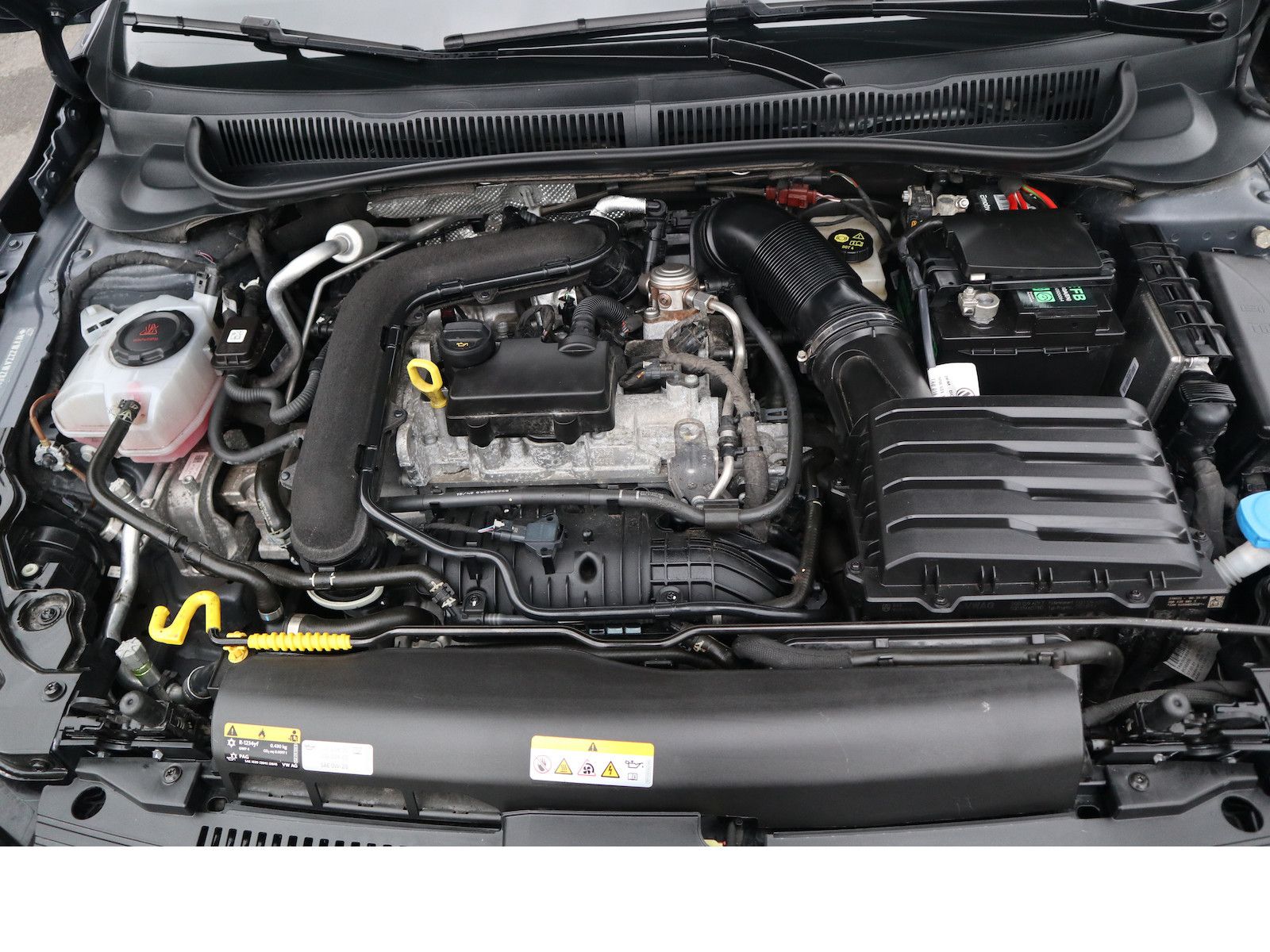 Fahrzeugabbildung Volkswagen Polo Life Tempo SHZ Schekheftgepflegt