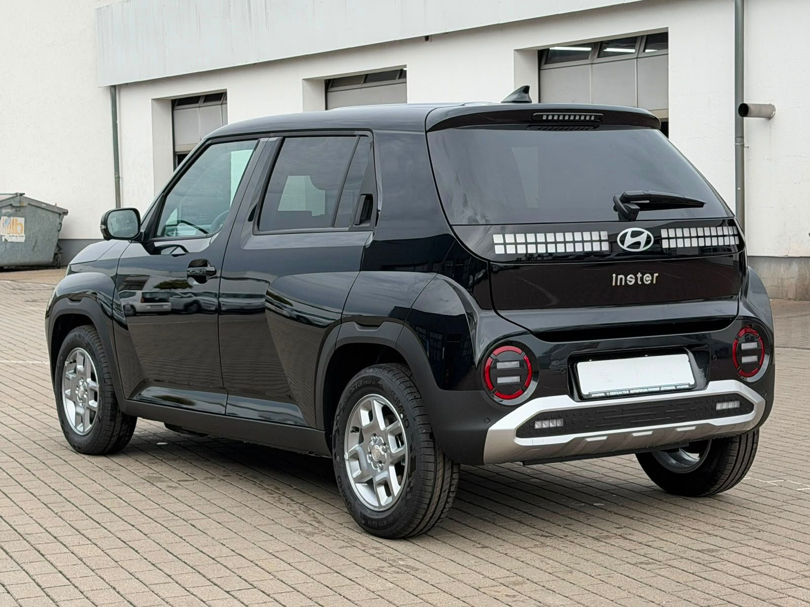 Fahrzeugabbildung Hyundai INSTER Trend 85kW *RW370KM*Totwinkel*ACC*360°