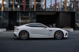 Jaguar F-Type 5.0 L V8 SVR / Perfect condition! - Jaguar F-Type Svr mit Benzin-Antrieb