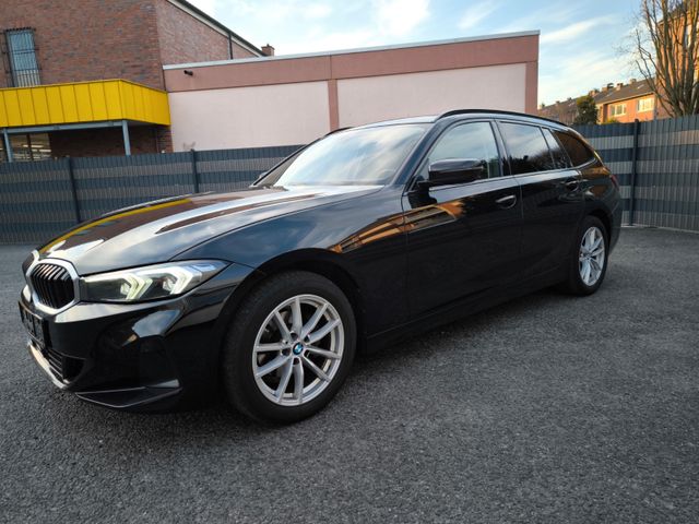 BMW 318 d LCI Facelift Widescreen-T.-Leder-Komfort