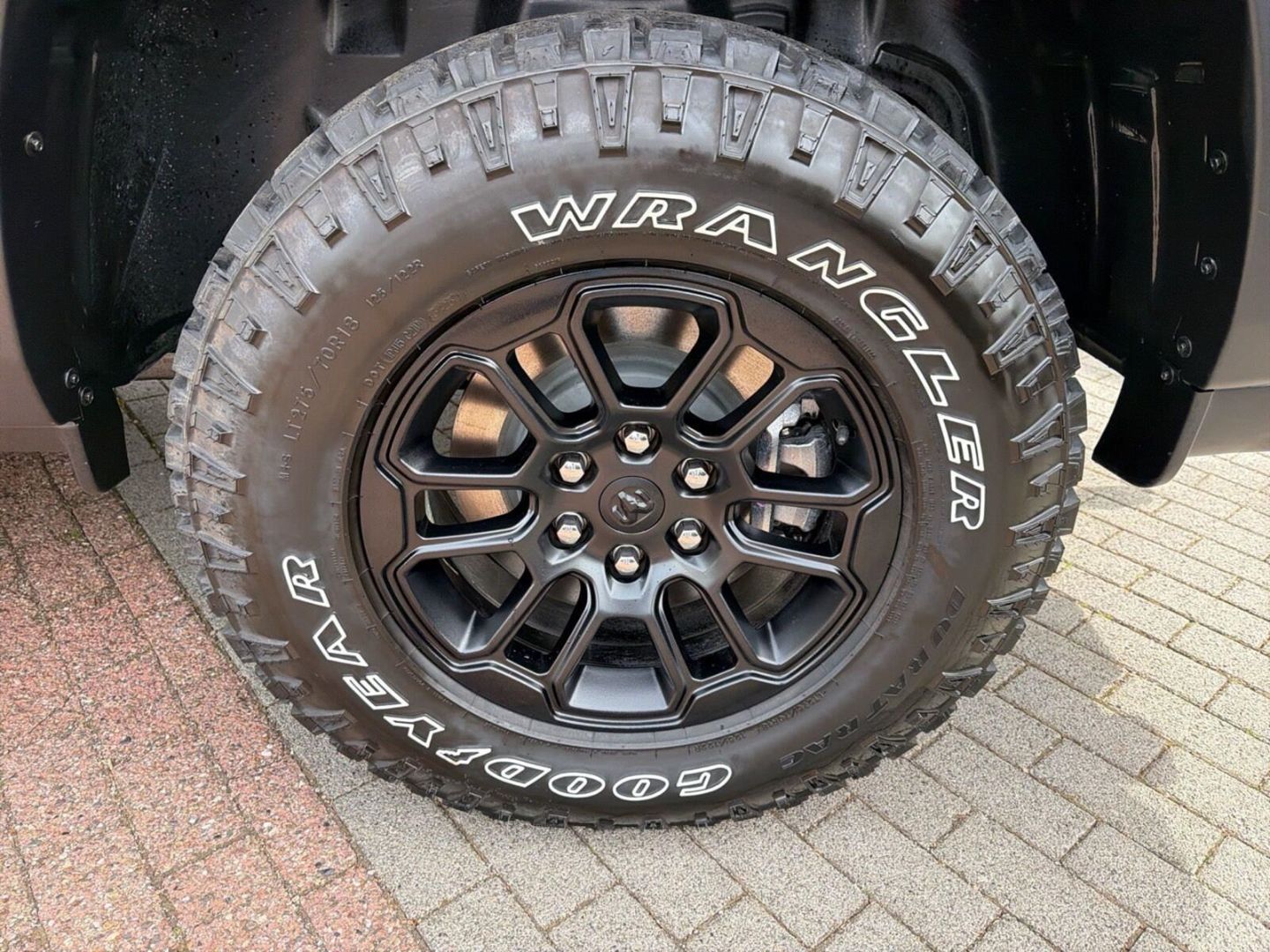Fahrzeugabbildung Dodge RAM Rebel MY26-CanyonLake-Vollausstattung-Hurric