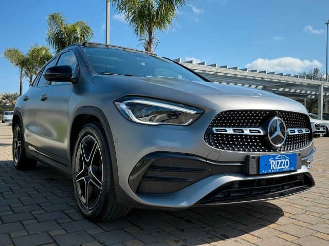 MERCEDES-BENZ Mercedes-benz GLA 200d Premium Amg Tetto Grigio 