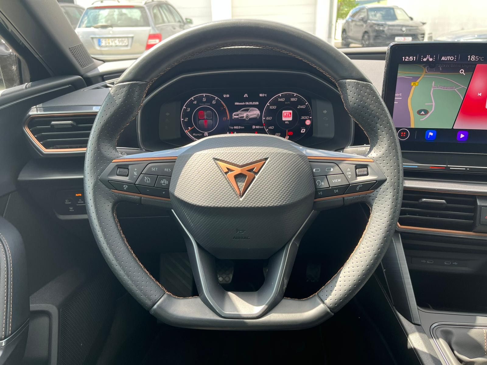Fahrzeugabbildung CUPRA Leon 1.5 TSI LED*NAVI*APP*SHZ*KAMERA*ACC*MEMORY