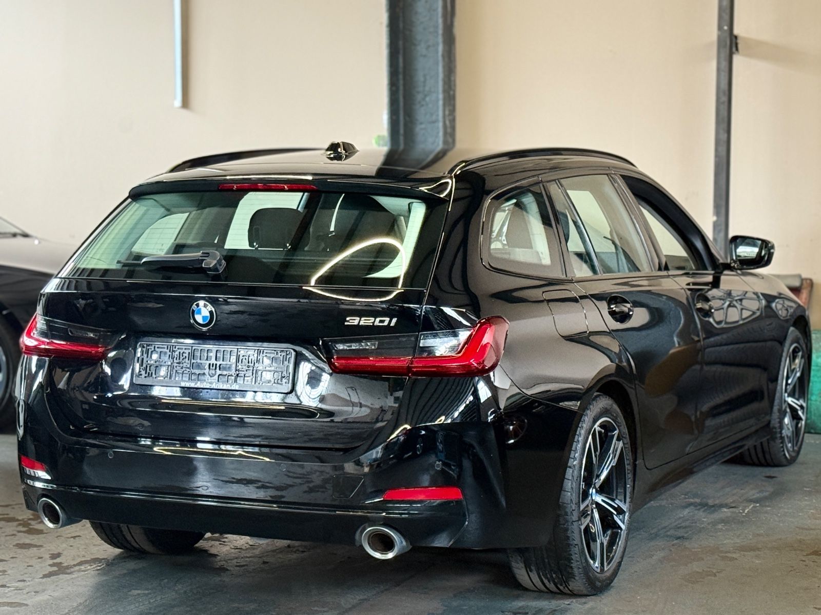 BMW 320i Touring Neues Model  Whitescreen/Led/ foto 7