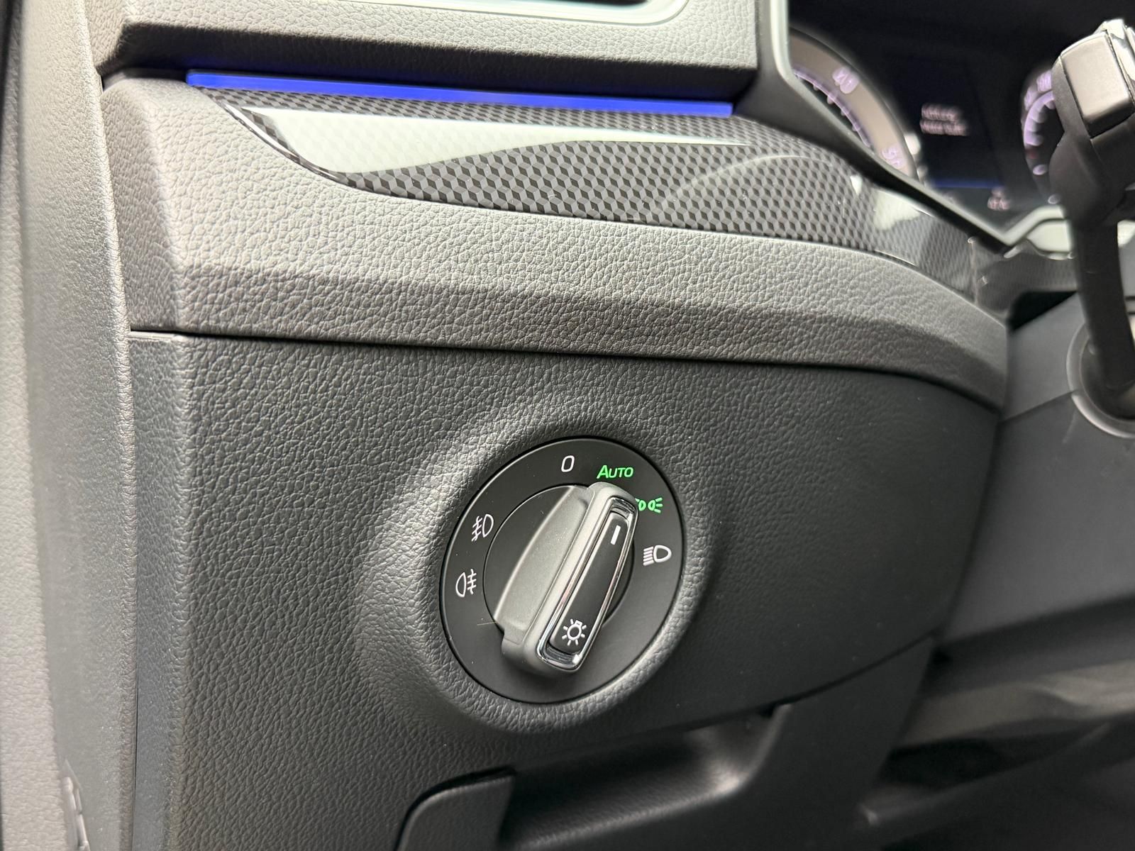 Fahrzeugabbildung SKODA 2.0 TDI 4x4 SPORTLINE/DSG/XDS/DCC/RCAM/AHK/MEMOR