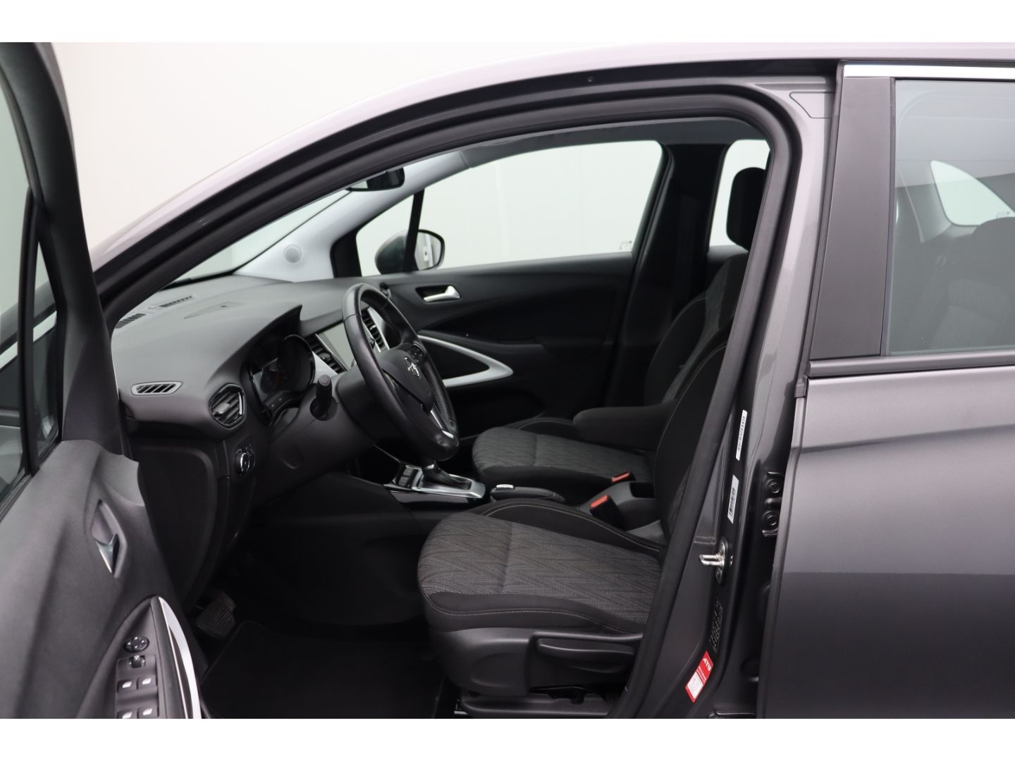 Fahrzeugabbildung Opel Crossland Opel 2020 Kamera Totwinkelass Einparkh