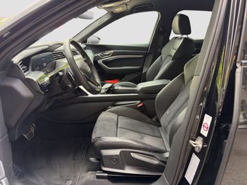 Audi Q8 e-tron - 9