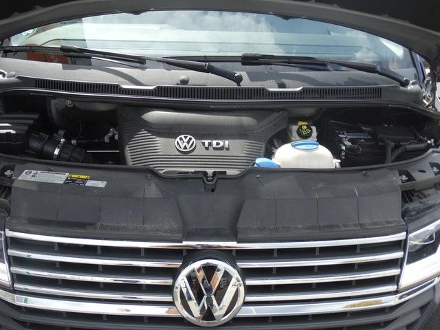 Fahrzeugabbildung Volkswagen T6.1 Transporter Multivan Highline *AHK*Standhzg