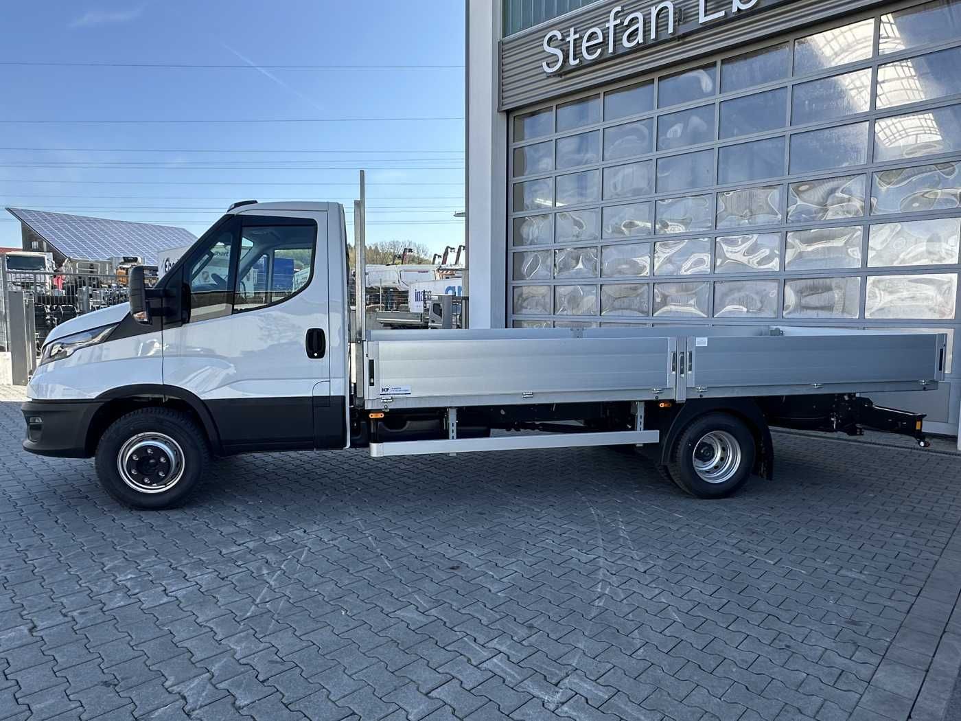 Fahrzeugabbildung Iveco 60C16H 3.0L *R4.350mm*AHK*DiffSperre*Klima*