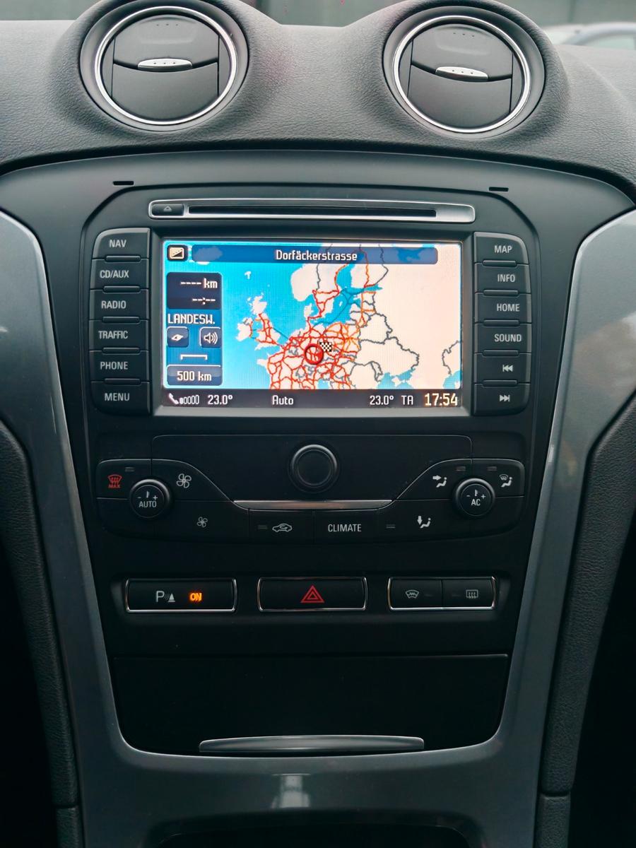 Ford Mondeo 2013 — photo 14