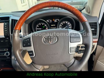 Toyota Land Cruiser - 8