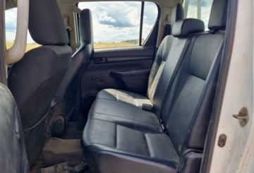 Toyota Hilux - 6