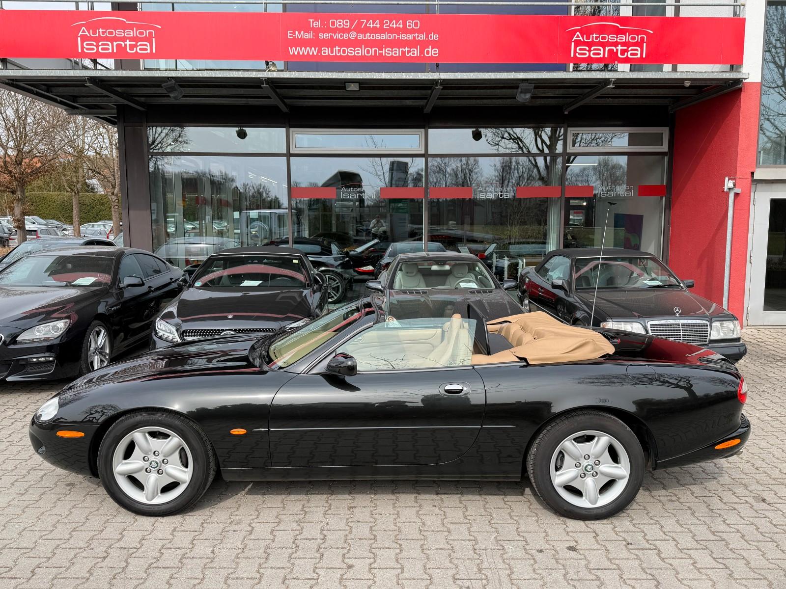 Jaguar XK8 Cabriolet-  gr. Service neu - Toporiginal!