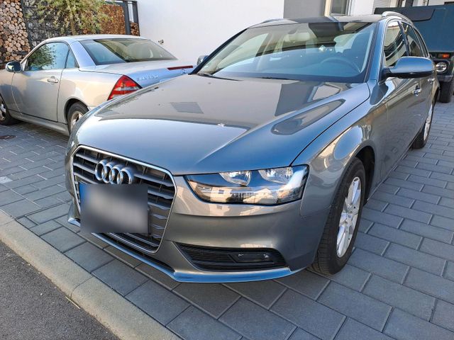 Audi A4 B8 Avant 2.0 TDI Panorama TOP Gepf...